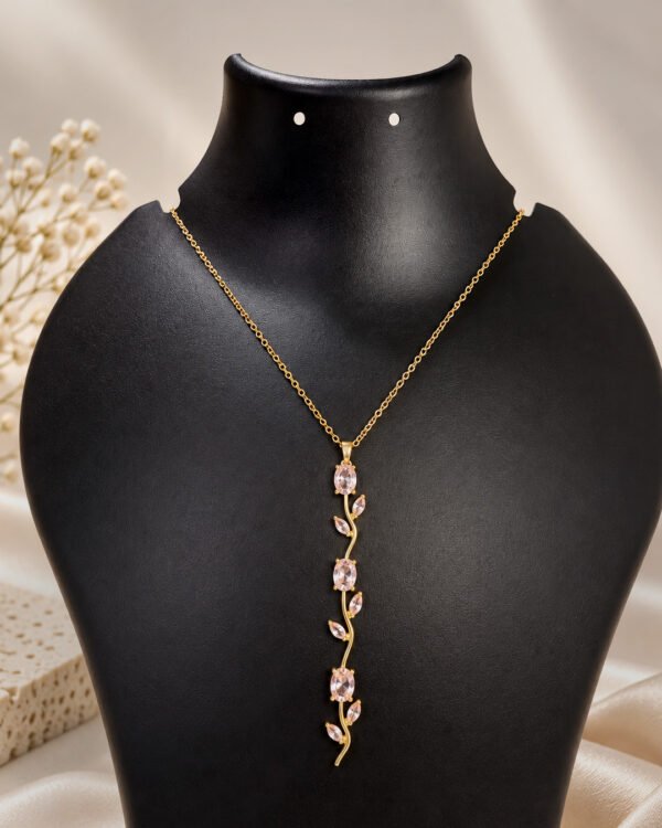 Anti-Tarnish Stainless Steel 18K Gold Plated Tulip Necklace